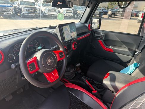 Used 2017 Jeep Wrangler Unlimited Sport AWD/4WD image 6