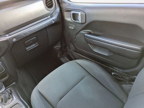 Used 2020 Jeep Wrangler Sport image 16
