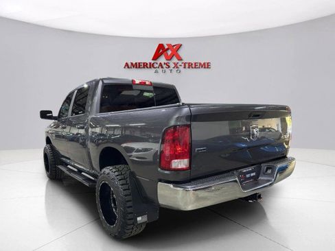 Used 2019 RAM 1500 Classic SLT image 4