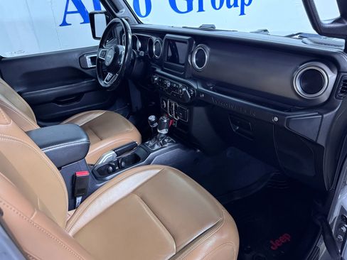 Used 2021 Jeep Wrangler Unlimited Rubicon image 35