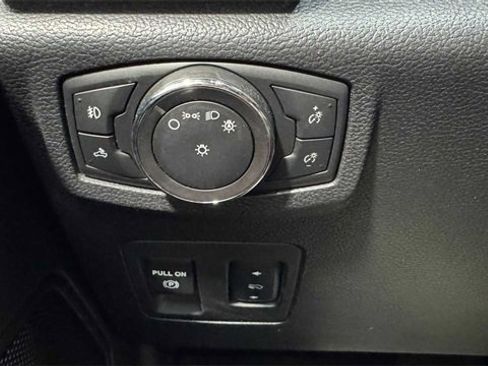 Used 2018 Ford F150 XLT w/ Equipment Group 302A Luxury image 22