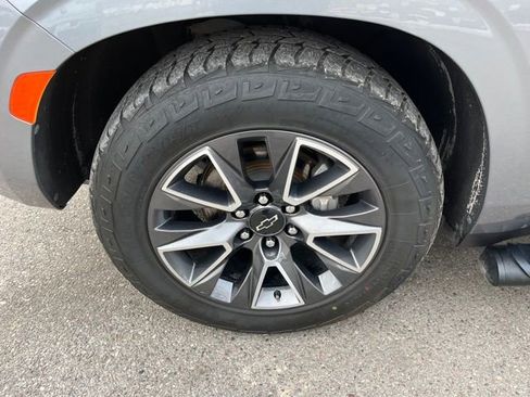 Used 2022 Chevrolet Suburban Z71 w/ Off-Road Capability Package image 25