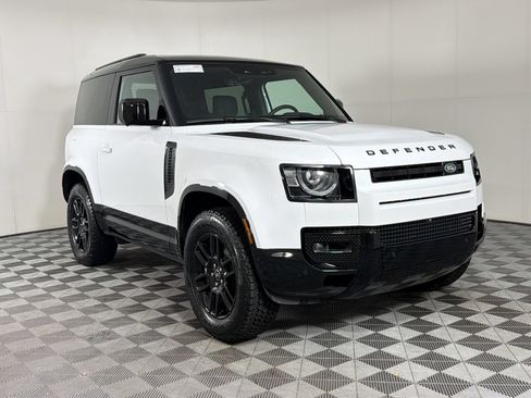 Used 2025 Land Rover Defender 90 X-Dynamic SE AWD/4WD image 6