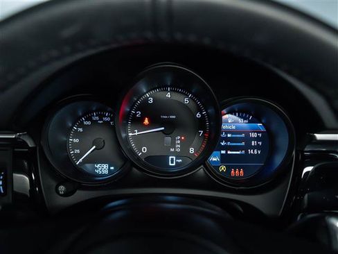 Certified 2026 Porsche Macan AWD/4WD image 21