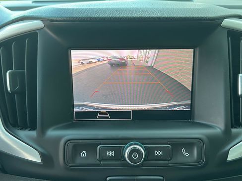 Used 2022 GMC Terrain SLE w/ Driver Convenience Package FWD image 15