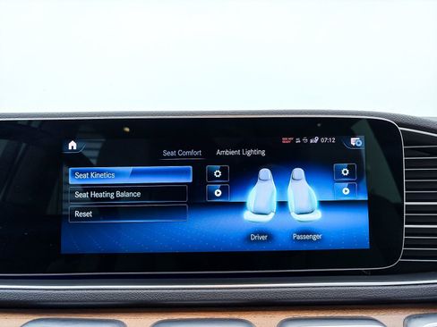 Used 2022 Mercedes-Benz GLE 350 4MATIC w/ 3rd Row Seat Package image 25