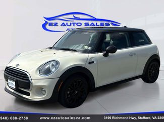 Used 2019 MINI Cooper 2-Door Hardtop image 1
