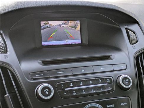 Used 2015 Ford Focus SE image 14