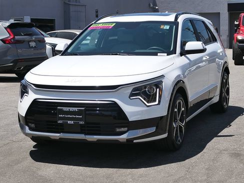 Used 2024 Kia Niro EX Touring FWD image 7