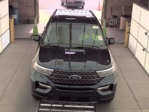 Used 2023 Ford Explorer XLT w/ Equipment Group 202A AWD/4WD image 2