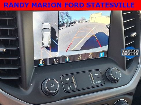 Used 2022 GMC Acadia AT4 w/ Technology Package image 19