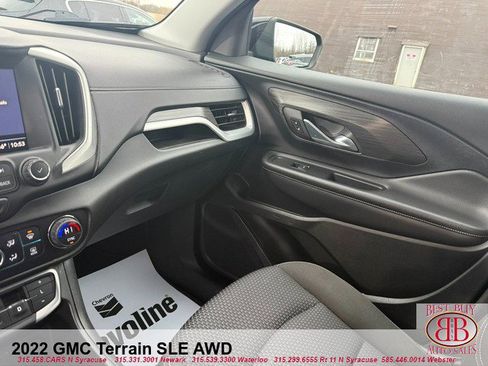 Used 2022 GMC Terrain SLE w/ Driver Convenience Package image 13