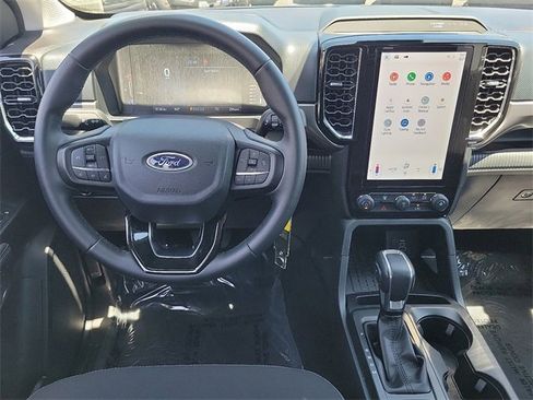 Used 2025 Ford Ranger XLT w/ FX4 Off-Road Package image 4