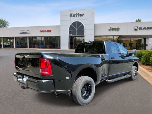 Used 2026 RAM 3500 Laramie w/ Night Edition AWD/4WD image 6