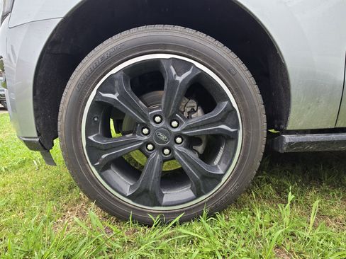 Used 2024 Ford Expedition Max Limited image 9