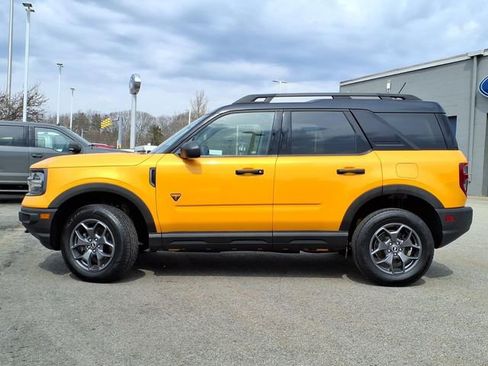 Used 2022 Ford Bronco Sport Badlands image 2