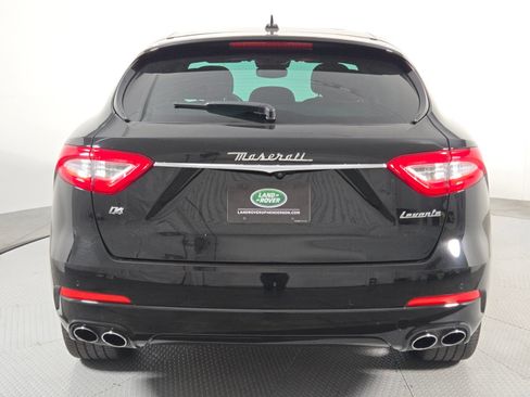 Used 2019 Maserati Levante AWD/4WD image 6