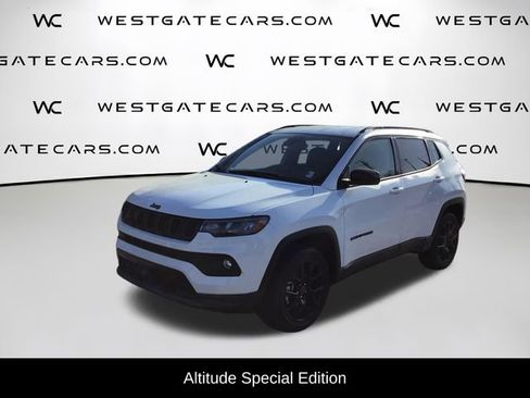 New 2026 Jeep Compass Latitude image 4