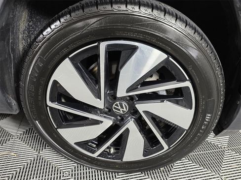 Used 2024 Volkswagen Atlas SE image 9