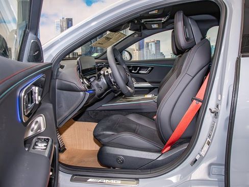 Certified 2026 Mercedes-Benz E 53 AMG e 4MATIC Sedan image 20