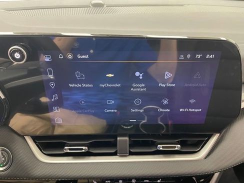 New 2026 Chevrolet Equinox LT w/ Convenience Package II image 3