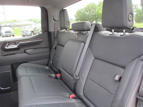 New 2026 GMC Sierra 1500 SLT w/ SLT Premium Package AWD/4WD image 14