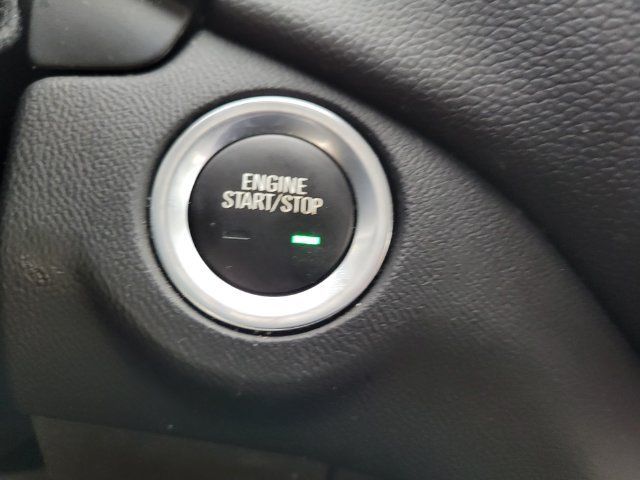 Used 2019 Chevrolet Equinox LT FWD image 2