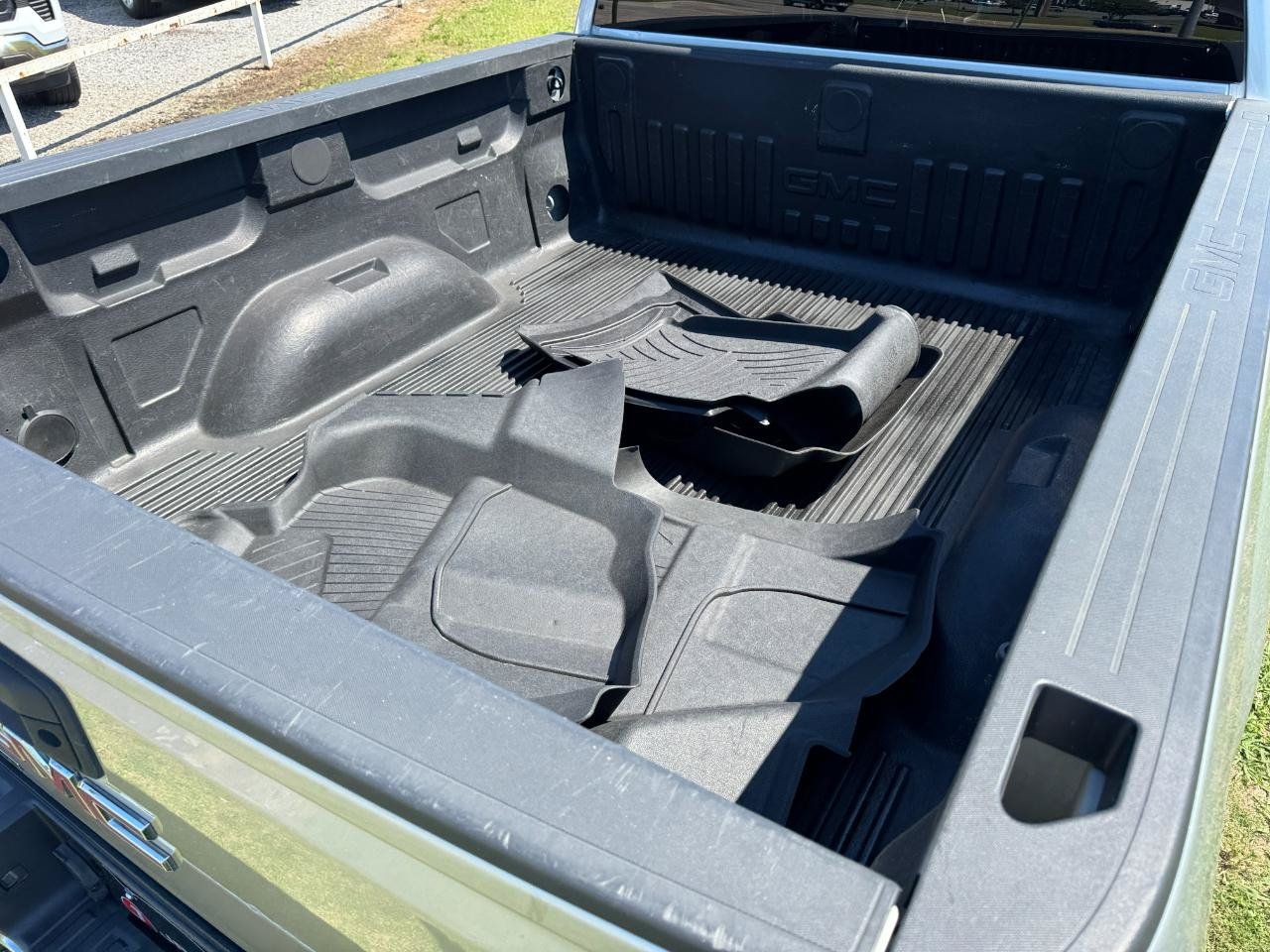 Used 2019 GMC Sierra 1500 SLE w/ SLE Value Package AWD/4WD image 15