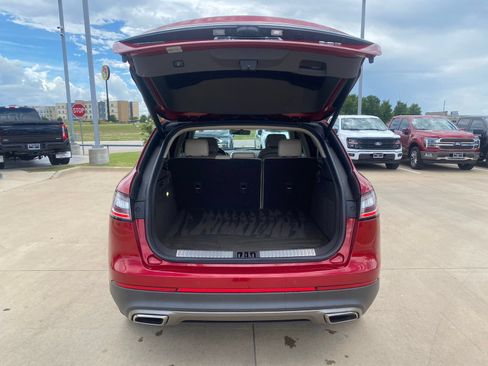 Used 2020 Lincoln Nautilus Reserve w/ Equipment Group 201A FWD image 5