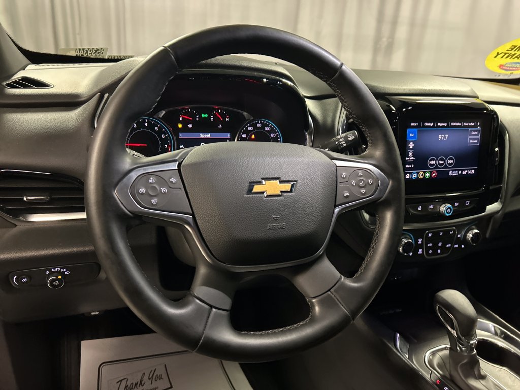 Used 2023 Chevrolet Traverse LT FWD image 15