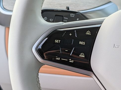 Used 2025 Volkswagen ID. Buzz 1st Edition w/ Cupholders Package AWD/4WD image 26