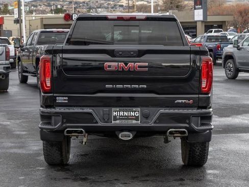 Used 2024 GMC Sierra 1500 AT4 w/ Technology Package image 4