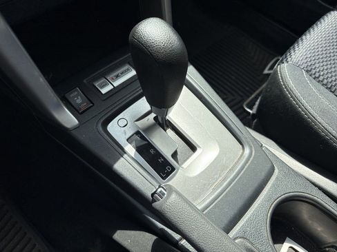 Used 2017 Subaru Forester 2.5i Premium w/ All-Weather Package image 19