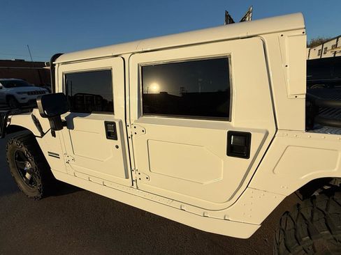 Used 2001 HUMMER H1 4-Door Hard Top image 8