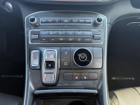 Used 2022 Hyundai Santa Fe SEL w/ Convenience + Premium Package FWD image 26