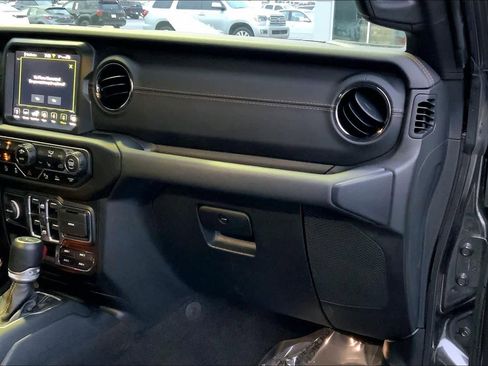 Used 2021 Jeep Wrangler Unlimited Sahara image 17