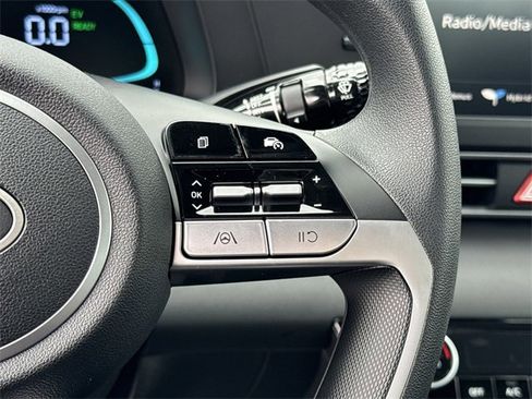 New 2026 Hyundai Elantra Blue image 25