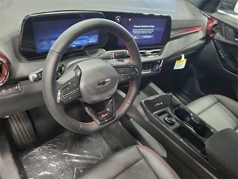 New 2026 Chevrolet Equinox RS w/ Convenience Package III image 10