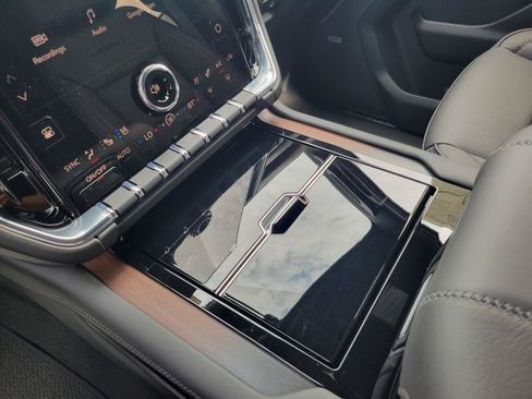 New 2026 GMC Yukon Denali w/ Advanced Technology Package RWD image 24