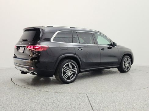 Certified 2025 Mercedes-Benz GLS 450 4MATIC image 5