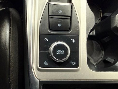 Used 2020 Ford Explorer Platinum w/ Premium Technology Package image 42