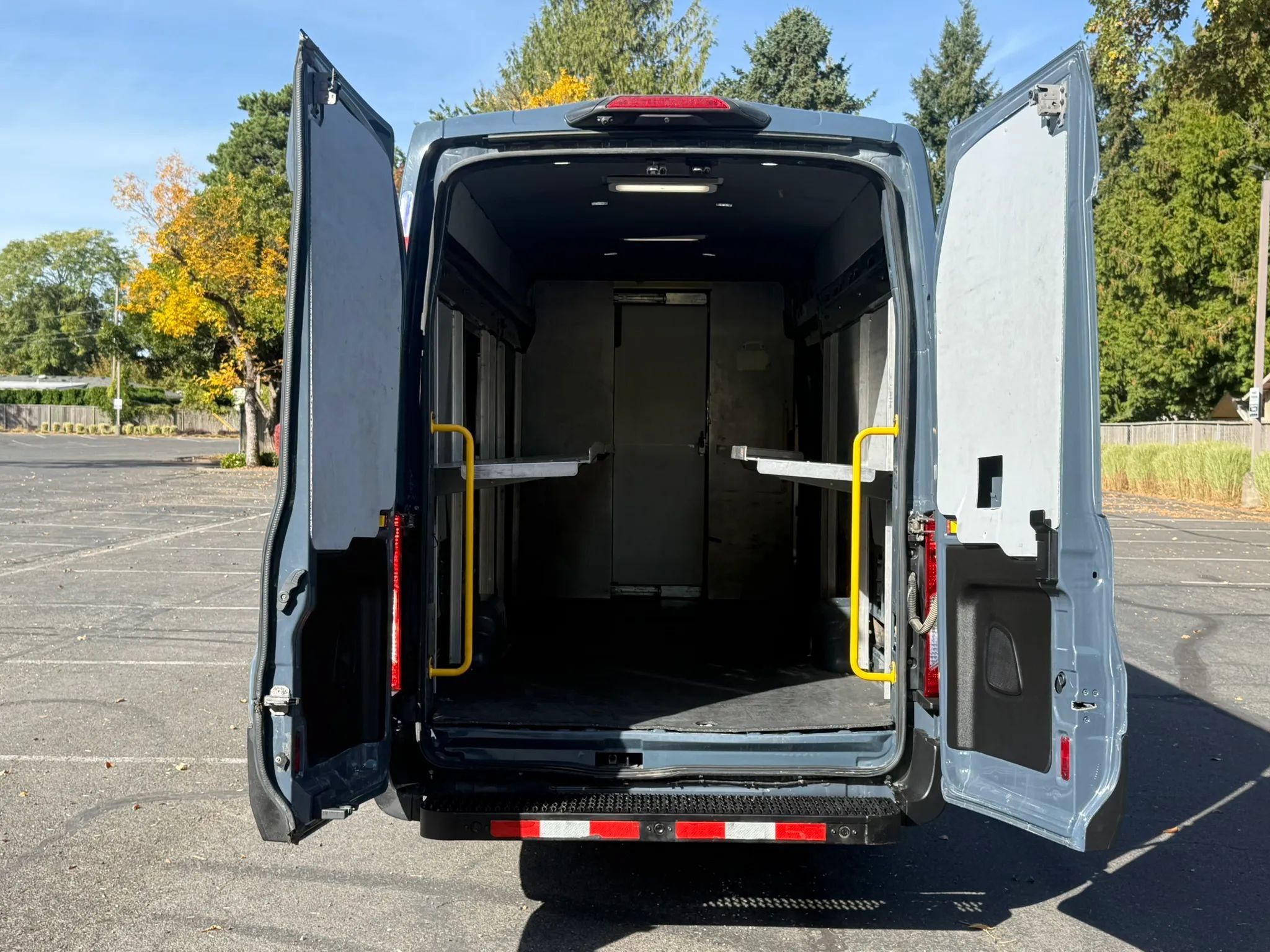 Used 2020 Ford Transit 250 148 High Roof Extended RWD image 22
