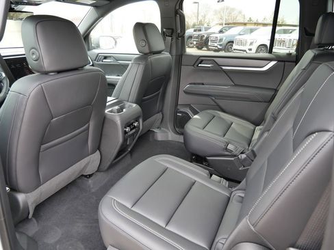 New 2026 GMC Acadia Elevation w/ Black Edition AWD/4WD image 33