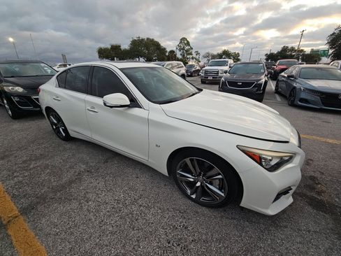 Used 2014 INFINITI Q50 Sport w/ Technology Package image 5