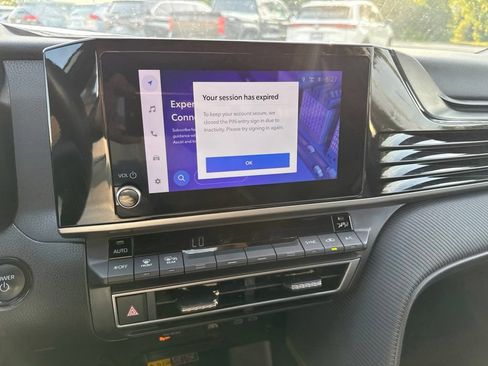 Used 2025 Toyota Camry LE FWD image 21
