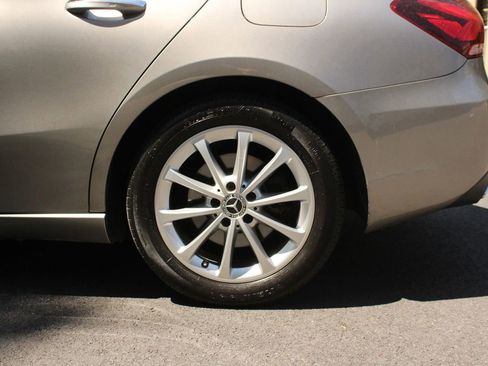 Used 2019 Mercedes-Benz A 220 4MATIC image 10