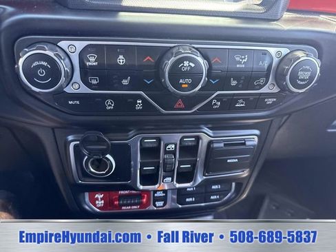 Used 2020 Jeep Gladiator Rubicon AWD/4WD image 22