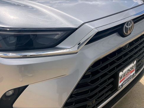 Used 2024 Toyota Grand Highlander AWD image 36