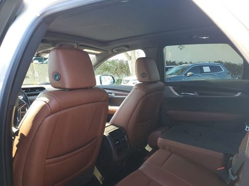 Certified 2023 Cadillac XT5 Premium Luxury w/ LPO, Premium Carpet Package image 14