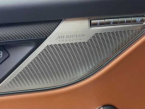 New 2026 Jaguar F-PACE SVR image 21